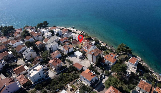 Pet friendly apartment in Zaboric with WiFi
