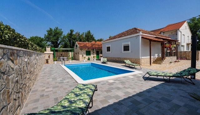 Pet friendly home in Benkovac in Benkovac