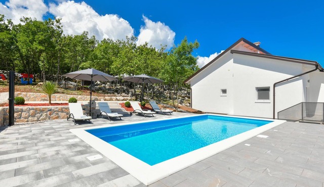 Pet friendly home in Drum in Drum