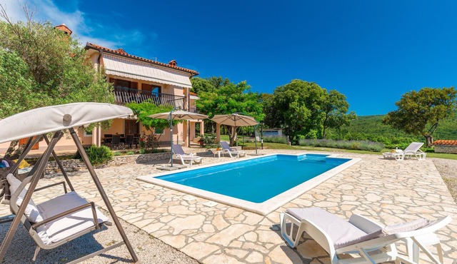 Pet friendly home in Labin