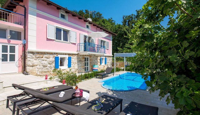 Pet friendly home in Lovran