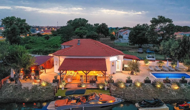 Pet friendly home in Nin