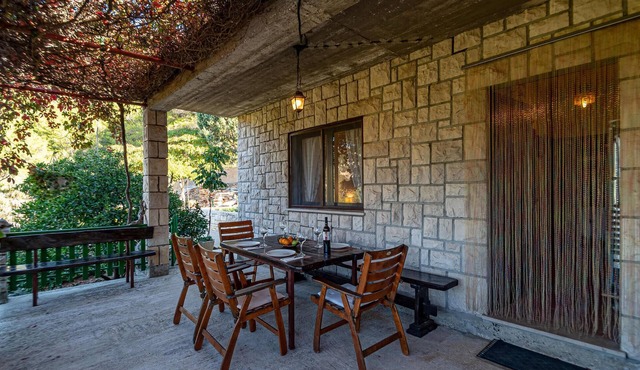 Pet friendly home in Pupnat with WiFi