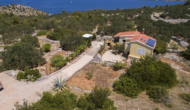 Pet friendly home in Sali with WiFi in Sali