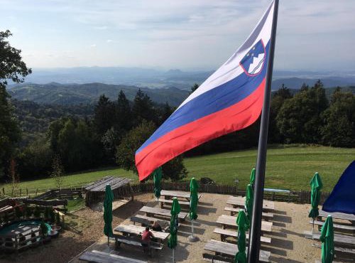 Planinski dom Janče in Vidrga