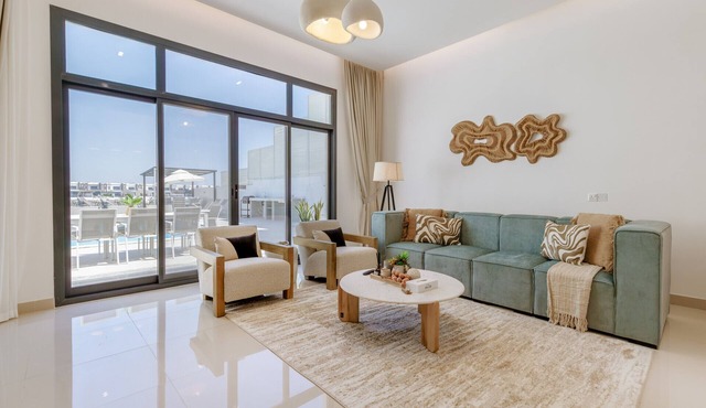 Pool and Sea Views 3BR+Assistant's Room Villa with Beach Access and BBQ Facility in Fujairah