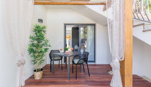 Premium flat only 250 metres to the beach with private terrace, barbecue, WiFi in Porec