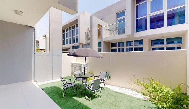 Private 3 Bed Villa with Garden l Malibu Waterpark in DAMAC Hills 2