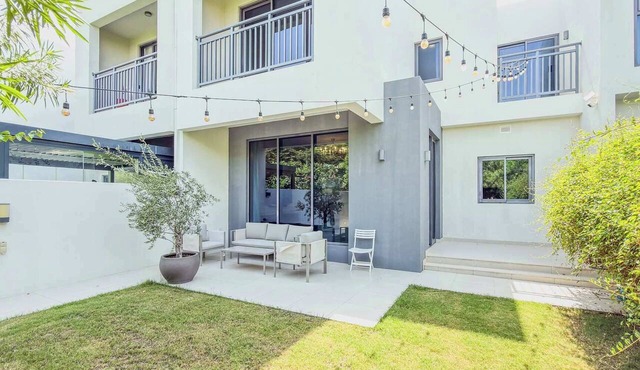 Private Garden Villa | 3BR + Maid’s, Dubai Hills in Dubai