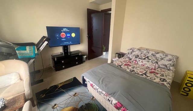 Pure zamzam Guest House At Al nahda Sharjah Dubai Border-FAMILY ONLY in Sharjah