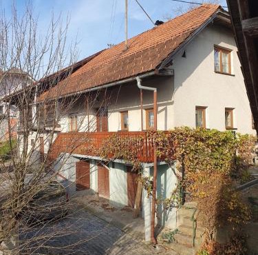 Remote Hilltop Farmhouse - 42 km from Ljubljana in Šmartno pri Litiji