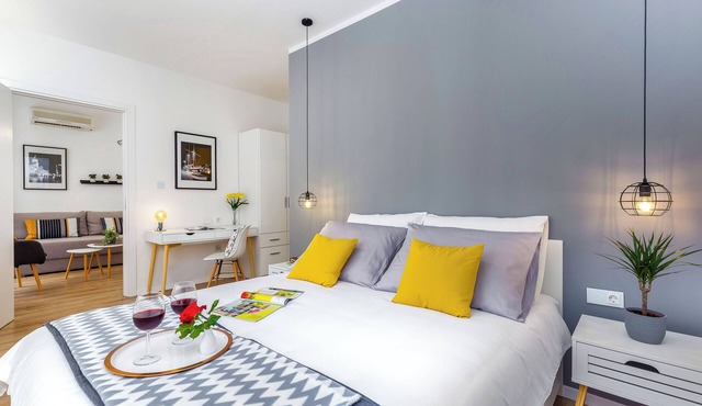 Rijeka Apartments TERRA I & II in the Old Town
