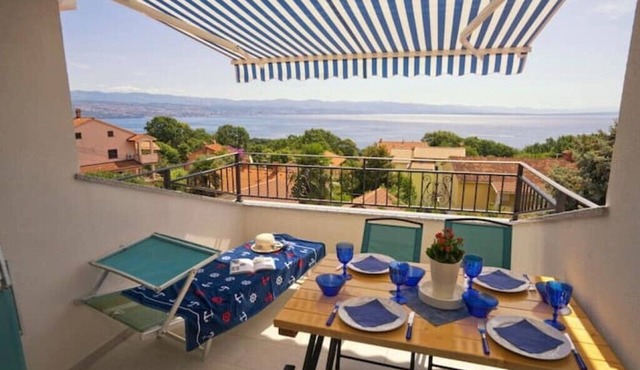 Riviera Blue - new Apartment with beautiful seaview, whirlpool and parking