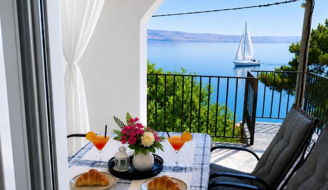 Romantic Apartment Sonja, Beachfront in Cesarica