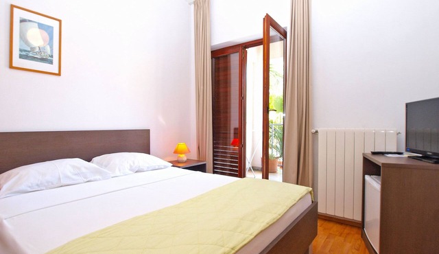Rooms Ivica 1452