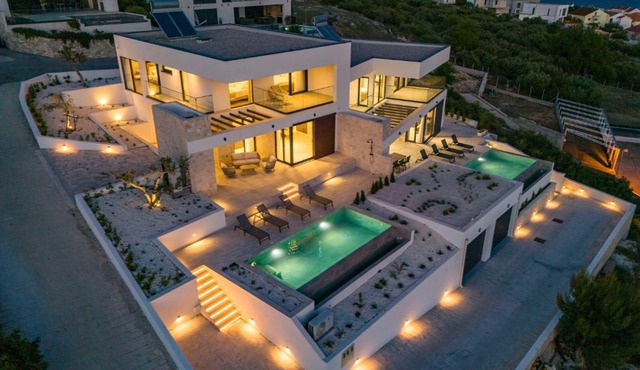 Royal Sky Elite Villa Residence