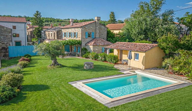 Rustic Villa Lavanda - Pool & Garden, Šmarje, Slovenia in Šmarje