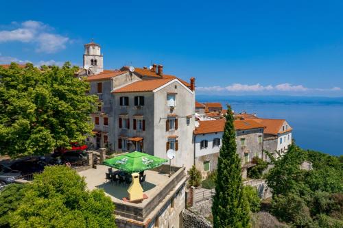 Sabi1 in Mošćenice