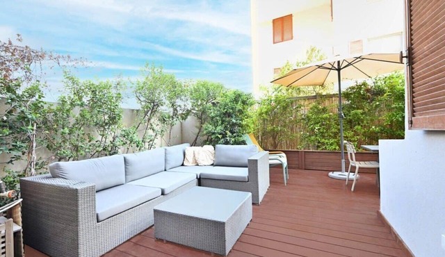 Sam’s Journey 4BR Garden by HolyGuest in Tel Aviv-Yafo