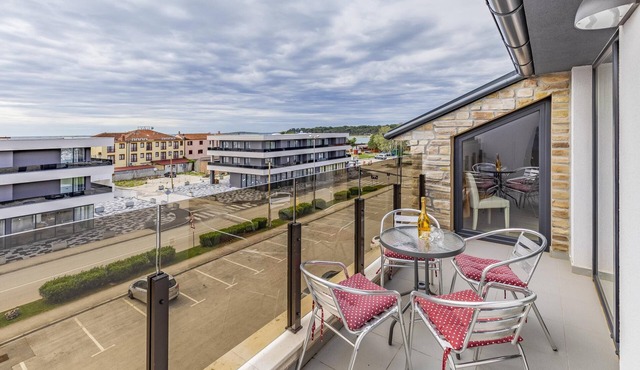 Sea View Bijeca Apartment Rico