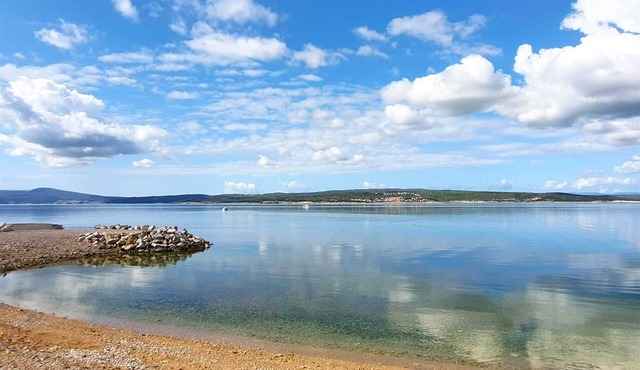 Sea view+parking, 100m to beach