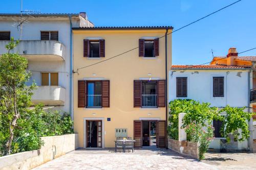 Seafront Apartments Nana in Punat