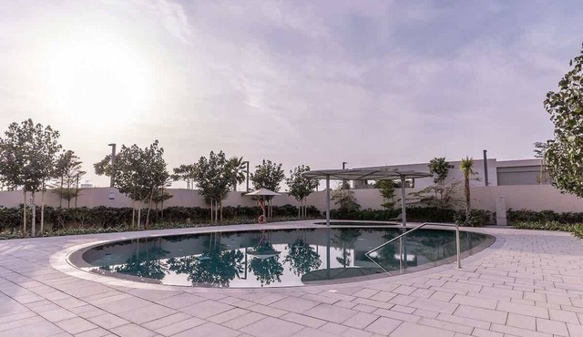 Seaside Hills Apartment W Sea Views & Pool Access in Ajman