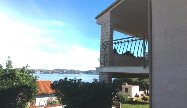 Seaview apartment Marta