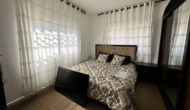 Serene -bedroom apartment with AC in charming Irbid in Irbid