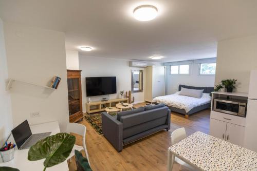 Sheba-Shik apartment, Tel hashomer שיבא-שיק, תל השומר,דירת סטודיו מקסימה! in Ramat Gan