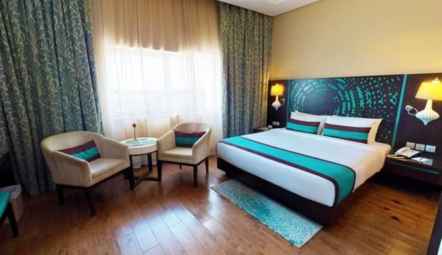 Sig Al Barsha | Deluxe Room | Sheikh Zayed Rd, On-site Nightclubs, Salon in Dubai