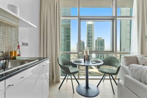 Silkhaus Vacation Homes modern studio in Liberty House in Dubai