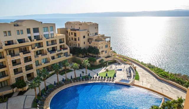 Spacious apartments with Sea view at Samarah Resort in Sowayma