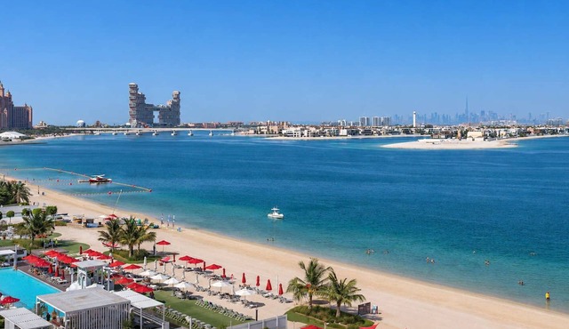 StayShort - Cozy 2BR in Palm Jumeirah with Beach Views! in Palm Jumeirah