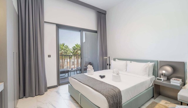 StayShort - Modern and Stunning Studio in MAG 910, MBR City in Meydan