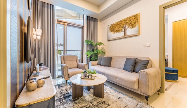 Steps from Dubai Water Canal 2BR, Near Safa Park & SZR, Easy Downtown Access in Dubai