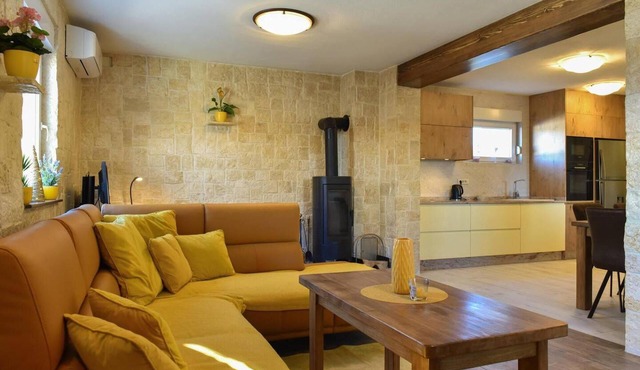 Stone House Captivating Villa in Pridraga, Zadar