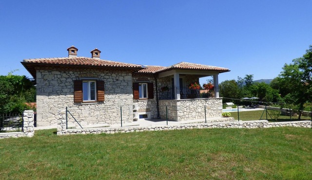 Stone house Katarina with pool