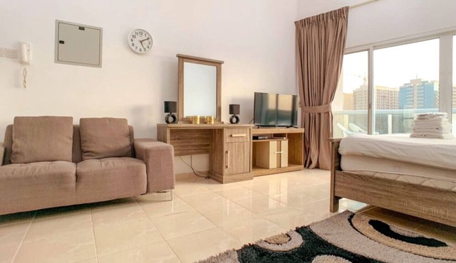 StoneTree - Furnished Studio in Peaceful Location in Dubai Sports City