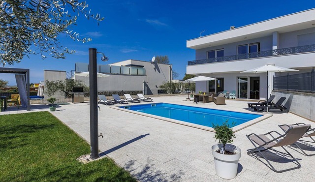 Storija by Interhome