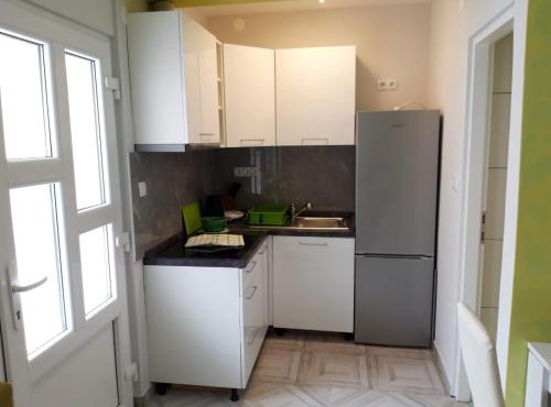 Studio apartman F&L