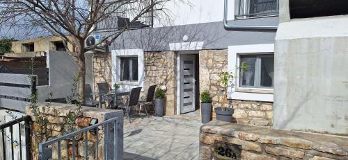 Studio apartman "Stara kuća" in Rovanjska
