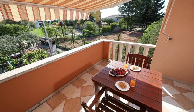 Studio flat near beach Sukošan, Zadar (AS-14406-a) in Sukošan