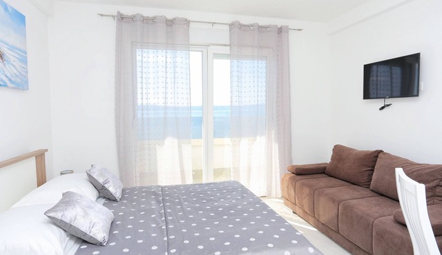 Studio flat with a swimming pool by the beach Živogošće - Porat, Makarska (AS-18150-a)