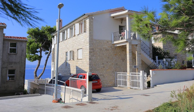 Studio flat with air-conditioning Mali Rat, Omiš (AS-18485-b) in Dugi Rat