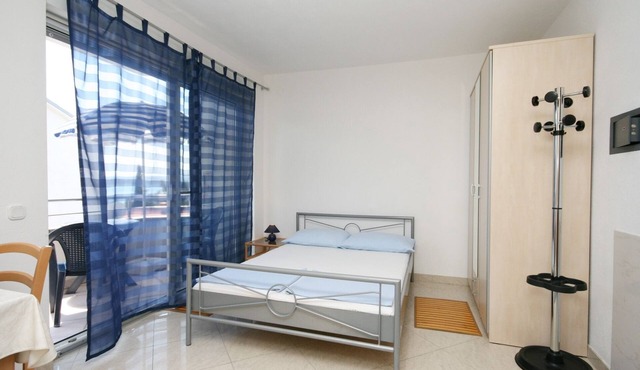 Studio flat with balcony and sea view Dramalj, Crikvenica (AS-5534-a)