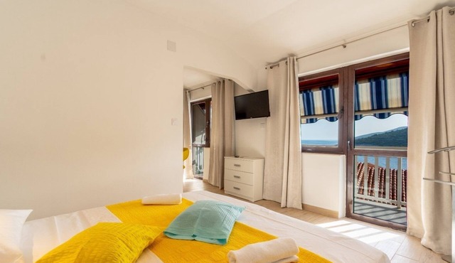 Studio flat with balcony and sea view Zavalatica, Korčula (AS-547-d)