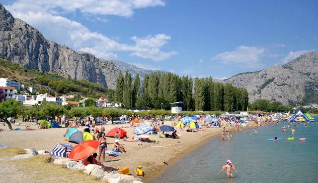 Studio flat with balcony Omiš (AS-4654-a) in Omiš