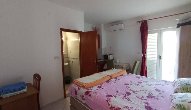Studio flat with hot tub Sobra, Mljet (AS-4888-b) in Babino Polje