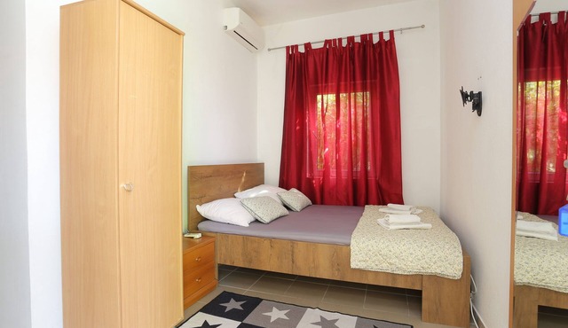 Studio flat with terrace and sea view Gradac, Makarska (AS-2784-f)